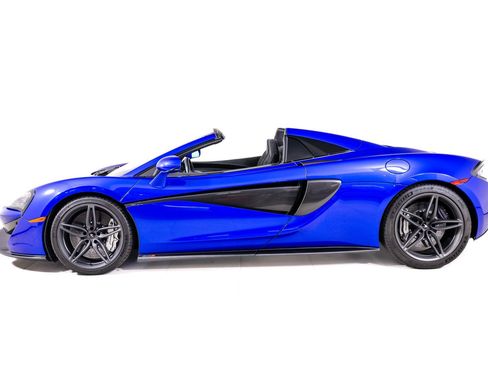 Used 2019 McLaren 570S Spider image 2