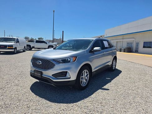 Used 2024 Ford Edge SEL AWD/4WD image 7