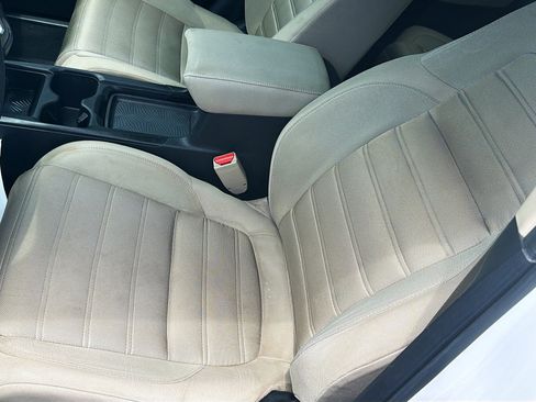 Used 2019 Honda CR-V EX image 19