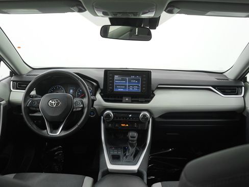 Used 2019 Toyota RAV4 XLE image 13
