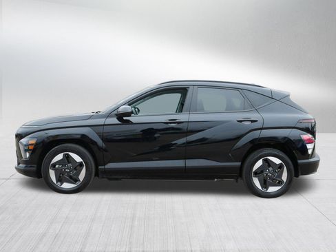 Used 2024 Hyundai Kona SEL FWD image 4