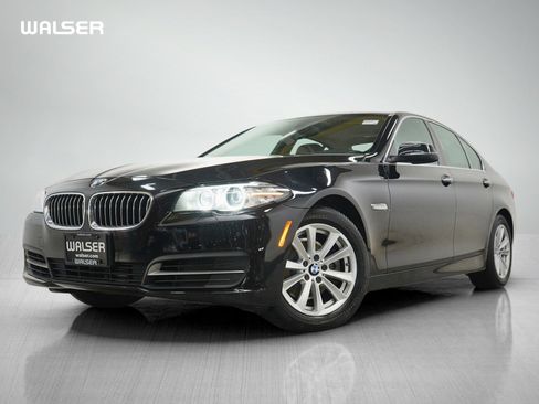 Used 2014 BMW 528i xDrive Sedan AWD/4WD image 1