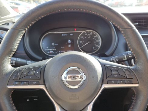 Used 2020 Nissan Kicks SR w/ SR Premium Package image 11