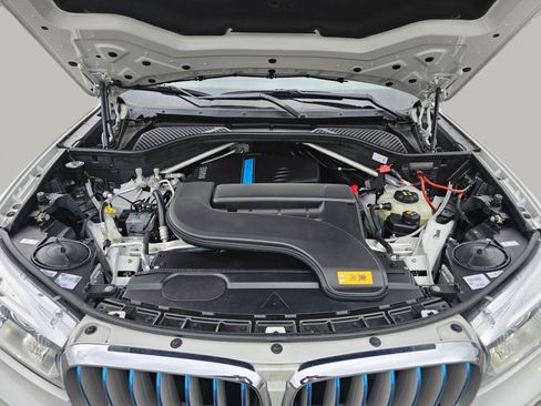 Used 2018 BMW X5 xDrive40e AWD/4WD image 18