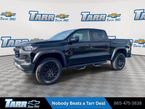Used 2024 Chevrolet Colorado Trail Boss w/ Advanced Trailering Package AWD/4WD image 1