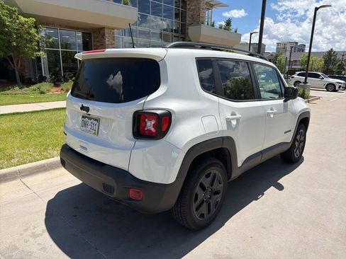 Used 2020 Jeep Renegade Sport AWD/4WD image 3