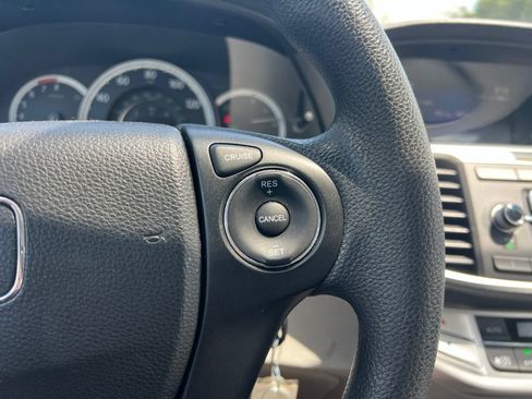 Used 2015 Honda Accord LX image 15