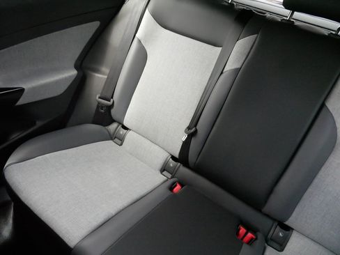 Certified 2024 Volkswagen ID.4 Pro AWD/4WD image 12