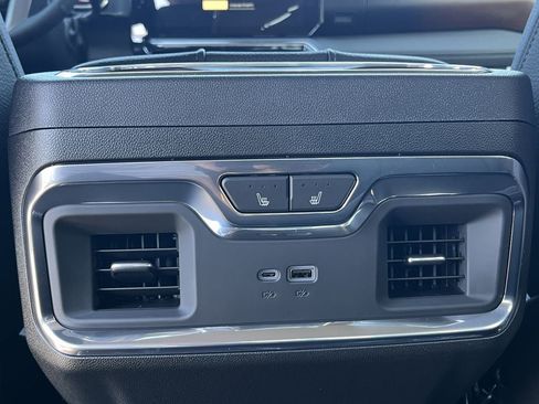 New 2026 GMC Sierra 3500 Denali w/ Technology Package AWD/4WD image 20