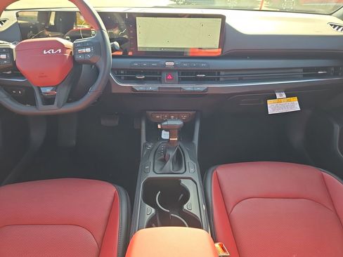 New 2025 Kia K4 GT-Line w/ GT-Line Premium Package FWD image 16