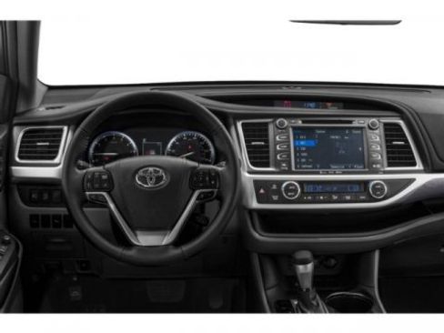 Used 2019 Toyota Highlander Limited Platinum image 10
