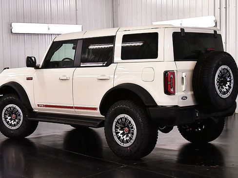 New 2026 Ford Bronco Outer Banks w/ Sasquatch Package AWD/4WD image 5