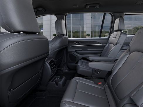 New 2025 Jeep Grand Cherokee L Limited w/ Trailer Tow Package image 23