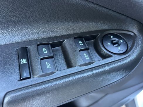 Used 2016 Ford Escape SE image 23