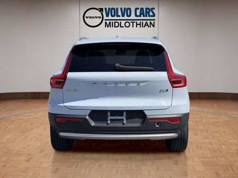 Used 2024 Volvo XC40 B5 Core AWD/4WD image 20