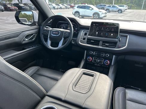 Used 2022 GMC Yukon SLT w/ SLT Luxury Package AWD/4WD image 10