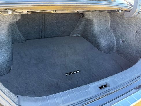 Used 2019 Nissan Altima 2.0 Edition One image 25