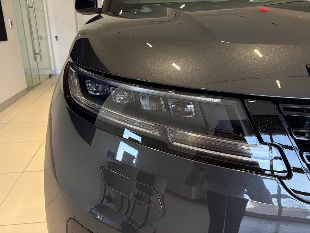 New 2026 Land Rover Range Rover Sport Dynamic SE AWD/4WD image 8