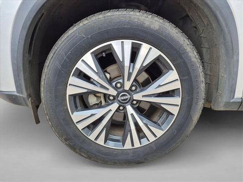 Used 2023 Nissan Rogue SV AWD/4WD image 23
