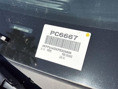 Used 2023 Kia Forte LXS w/ LXS Technology Package image 28