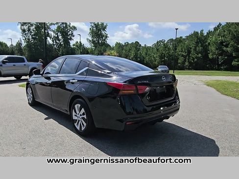 Used 2024 Nissan Altima 2.5 S FWD image 28