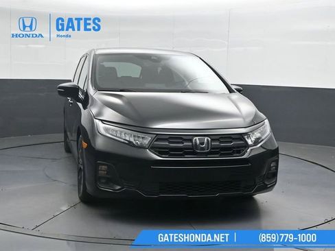 Certified 2025 Honda Odyssey Sport-L image 5