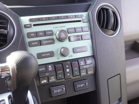 Used 2011 Honda Pilot EX-L image 37