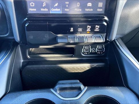 Used 2024 RAM 1500 Big Horn AWD/4WD image 35