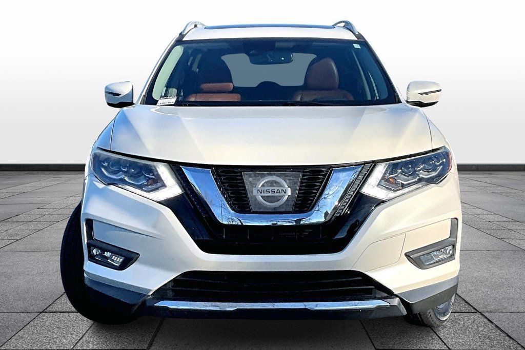 Used 2017 Nissan Rogue SL w/ SL Premium Package AWD/4WD image 2