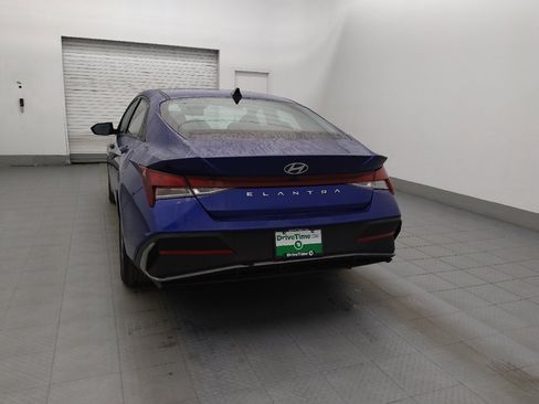 Used 2024 Hyundai Elantra SEL image 6