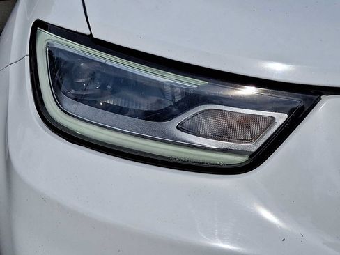 Certified 2023 Chrysler Pacifica Touring-L FWD image 9