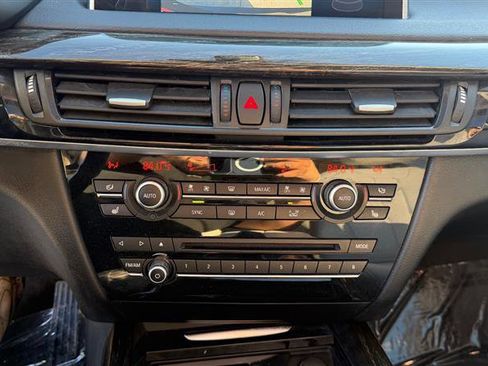 Used 2014 BMW X5 xDrive35d image 35