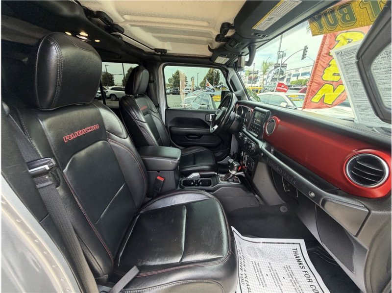 Used 2020 Jeep Wrangler Unlimited Rubicon AWD/4WD image 35