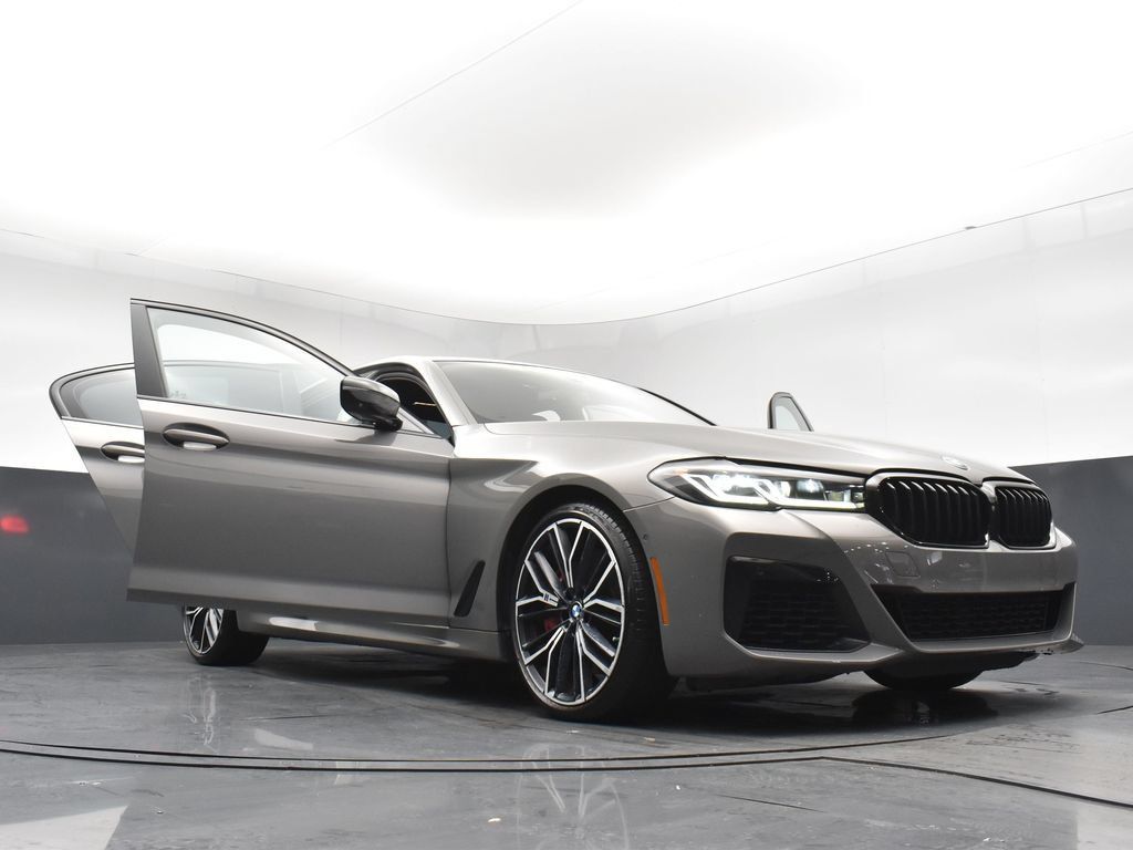 Used 2022 BMW M550i xDrive w/ Premium Package AWD/4WD image 28
