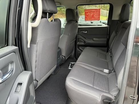 Certified 2023 Nissan Frontier SV w/ Technology Package image 22