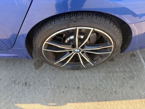 Used 2019 BMW 330i xDrive Sedan w/ M Sport Package AWD/4WD image 13