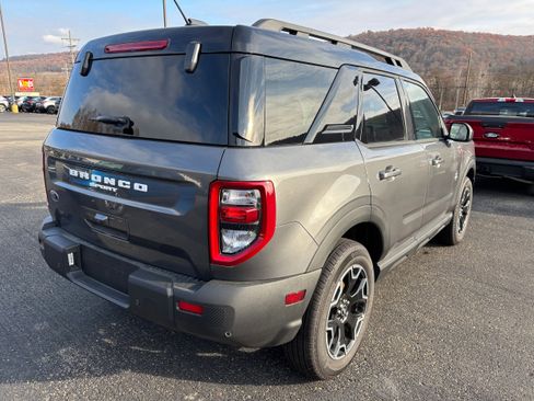 New 2025 Ford Bronco Sport Outer Banks image 4