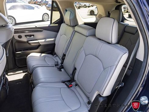 Used 2025 Honda Pilot Elite image 42