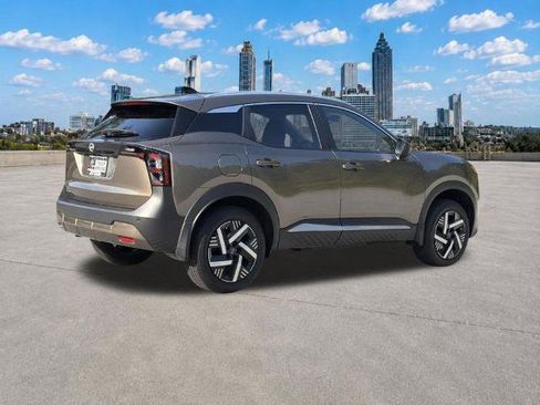 Certified 2026 Nissan Kicks SV w/ SV Premium Package FWD image 28