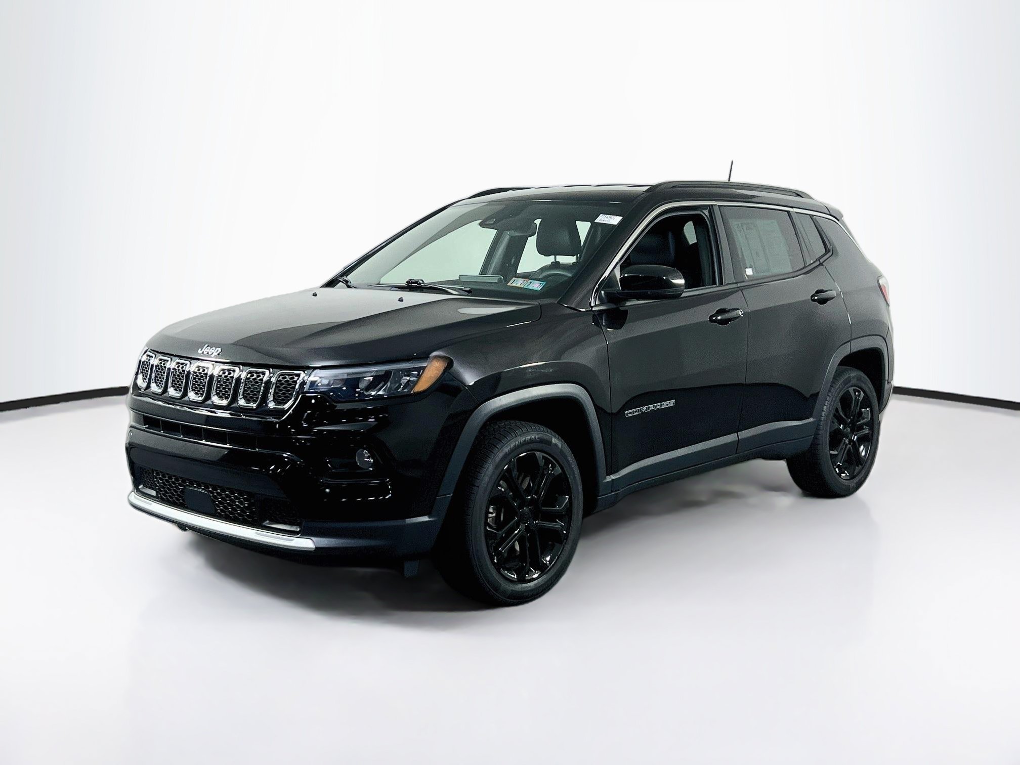 Used 2023 Jeep Compass Limited AWD/4WD image 1