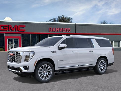New 2026 GMC Yukon XL Denali w/ Sun & Power Step Package AWD/4WD image 26