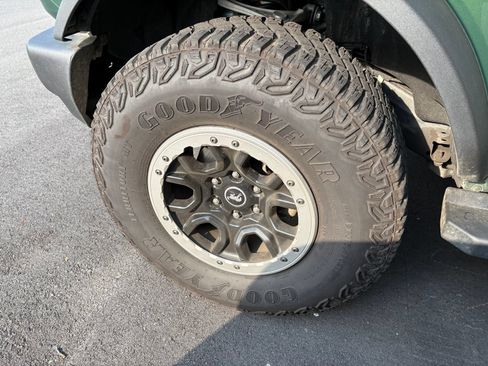 Used 2024 Ford Bronco Outer Banks w/ Sasquatch Package AWD/4WD image 10