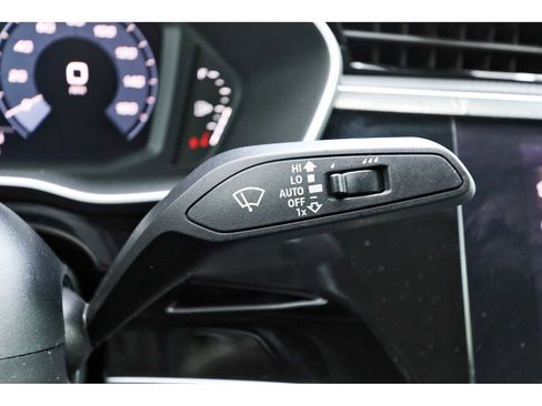 Used 2020 Audi Q3 2.0T Premium Plus w/ Premium Plus Package image 18