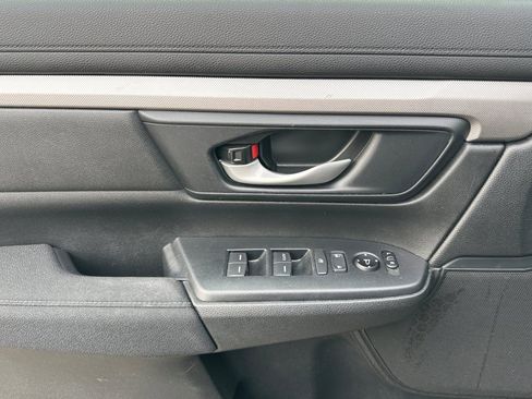 Used 2020 Honda CR-V LX image 12