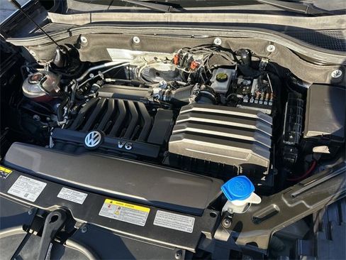 Used 2022 Volkswagen Atlas SEL Premium image 30