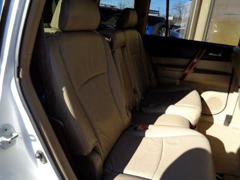 Used 2009 Toyota Highlander Limited w/ Extra Value Pkg 7 image 21