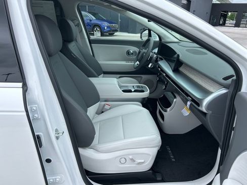 New 2026 Hyundai Ioniq 9 SEL image 14