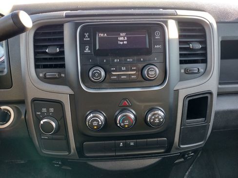 Used 2017 RAM 1500 ST w/ SXT Appearance Group image 3