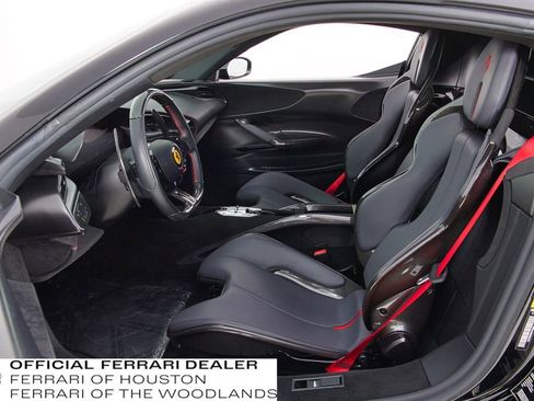 Used 2021 Ferrari SF90 Stradale image 5