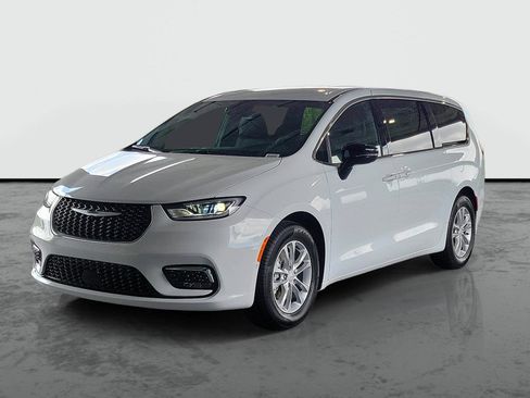 New 2026 Chrysler Pacifica Select FWD image 4